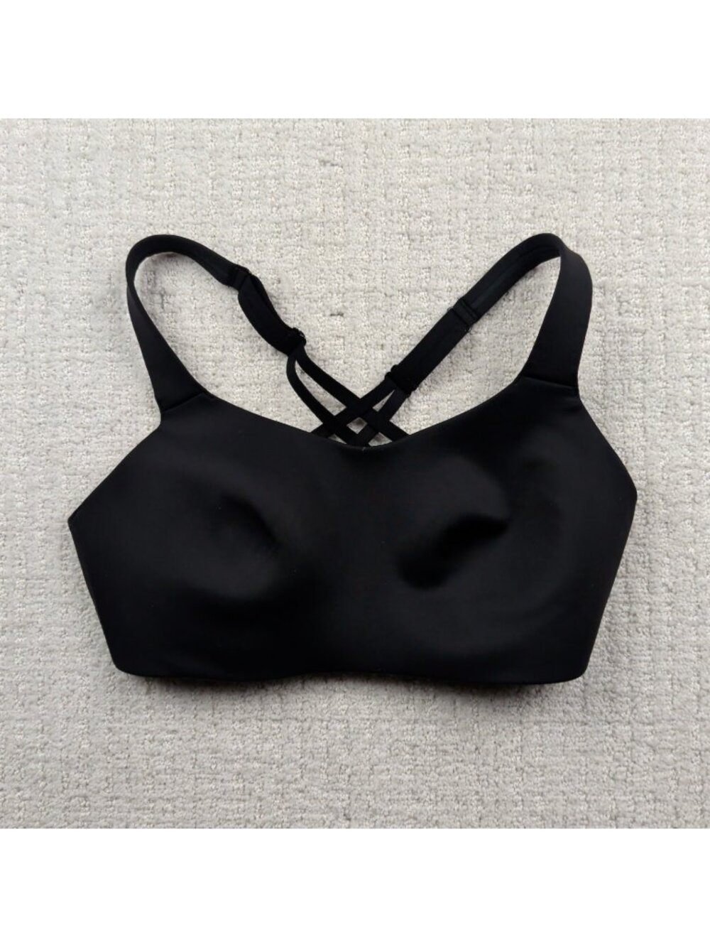 Lululemon Fine Form Sports Bra Size 32DD High Support Black Logo Band Yoga Run